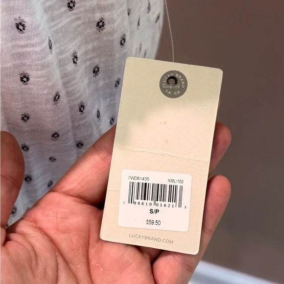 Nwt Women’s LUCKY BRAND novelty short sleeve peasant top- Size Small - Picture 8 of 8